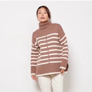 Line and Dot Striped Turtleneck Sweater - size Medium